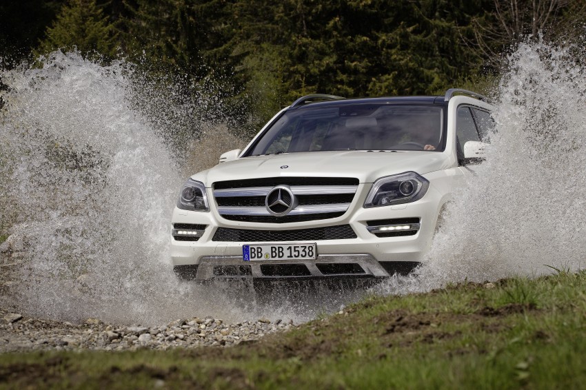 Mercedes-Benz GL-Class (X166) – two petrol and one diesel engines at launch 122224