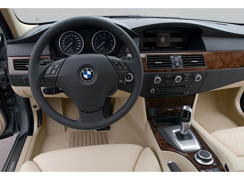BMW launches E60 BMW 5-Series facelift 156430