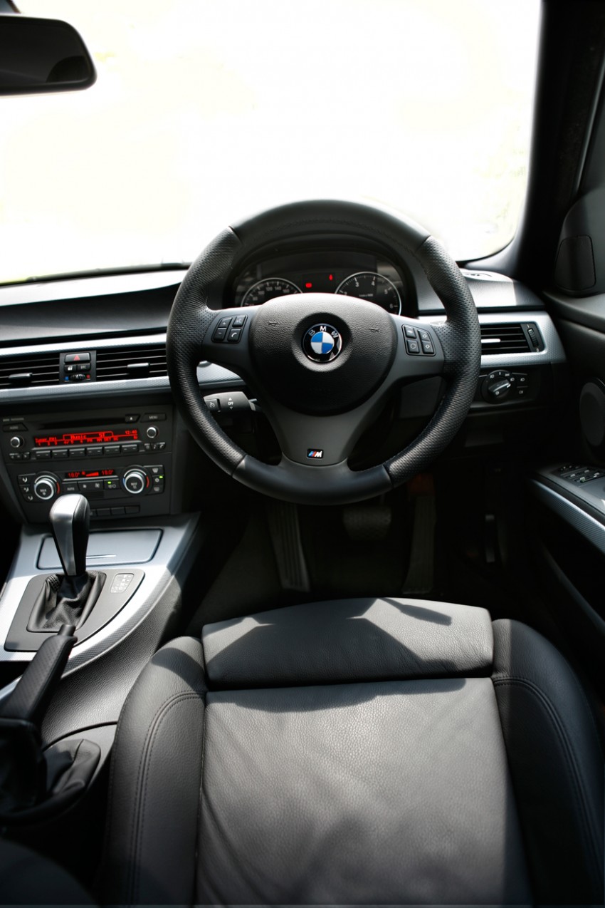 BMW 320i Sports Test Drive Review 273198