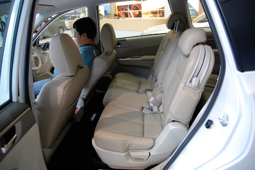 Subaru Exiga 7-Seater MPV Test Drive Review 273171