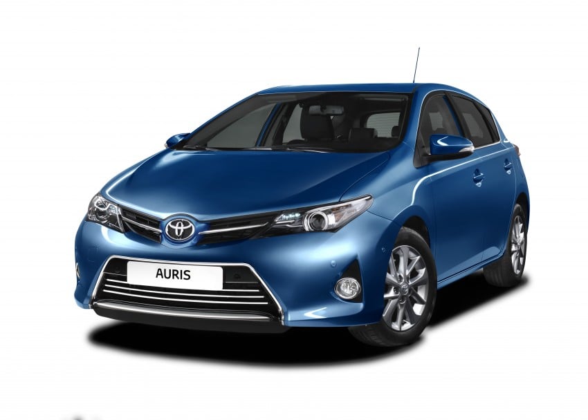 2013 Toyota Auris C-segment hatchback unveiled! 126145