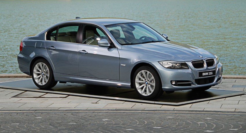 2009 BMW 335i and 330d LCI Review 273499