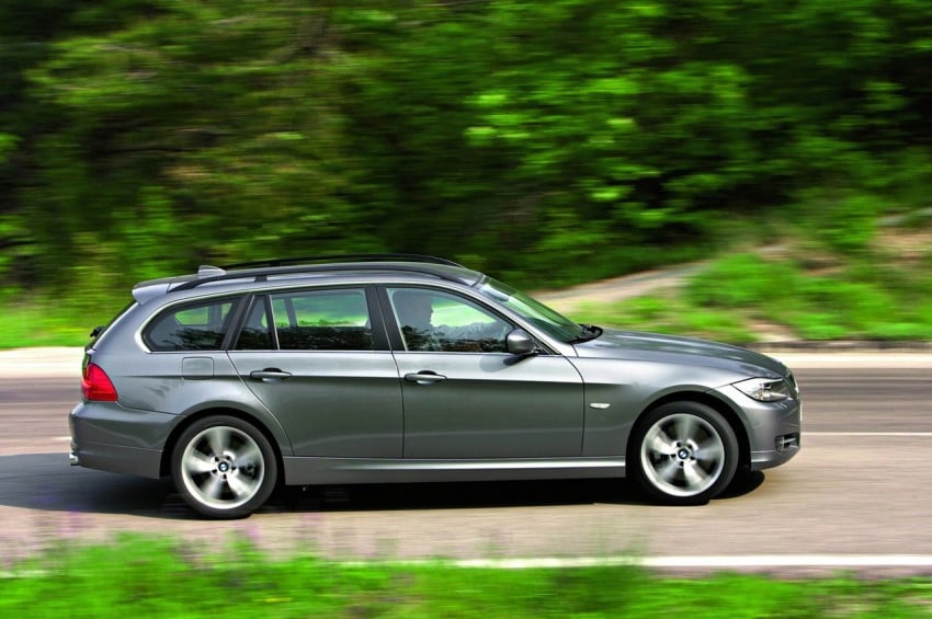 2009 BMW 335i and 330d LCI Review 273690