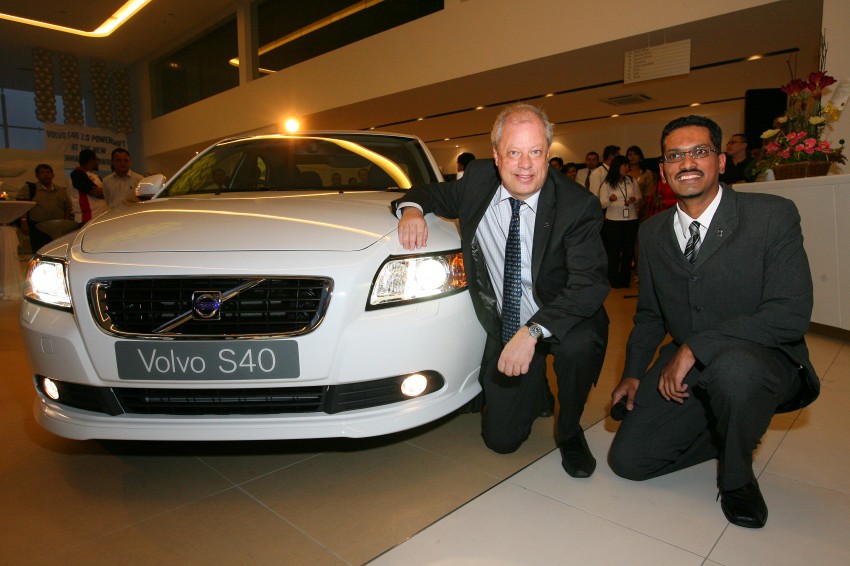 Malaysian Volvo S40 updated with 2.0 liter engine and Powershift twin clutch transmission! 156605