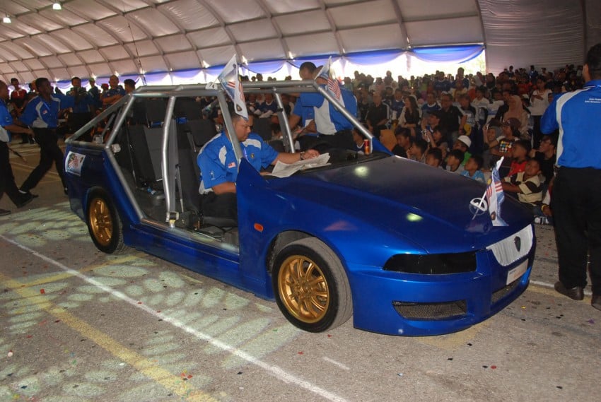 Proton employees show off “creative concepts” at its 2010 Family Day celebration 278334