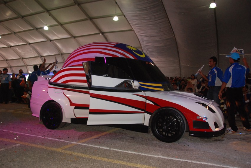 Proton employees show off “creative concepts” at its 2010 Family Day celebration 278347