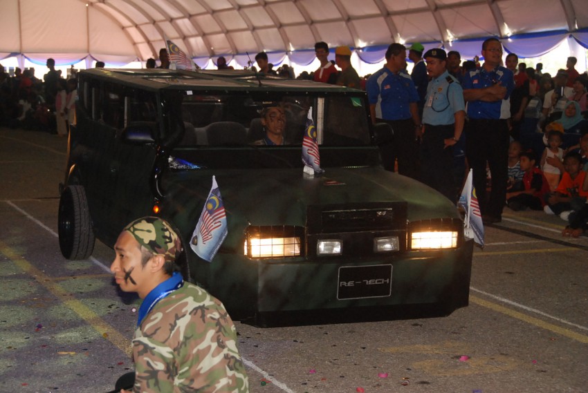 Proton employees show off “creative concepts” at its 2010 Family Day celebration 278331