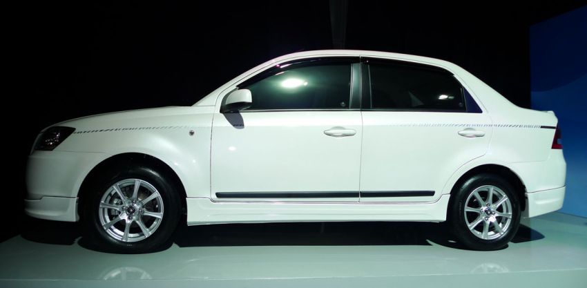 Proton Saga 25th Anniversary Edition features dual front SRS airbags and 4 power windows! Image #1141884