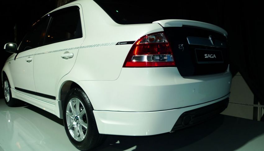 Proton Saga 25th Anniversary Edition features dual front SRS airbags and 4 power windows! Image #1141876