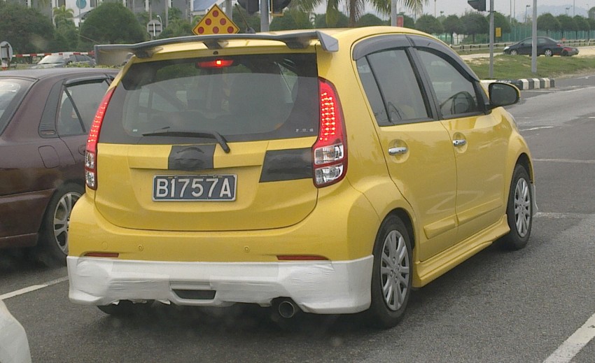 Yellow Perodua Myvi SE spotted transported by trailer 158089