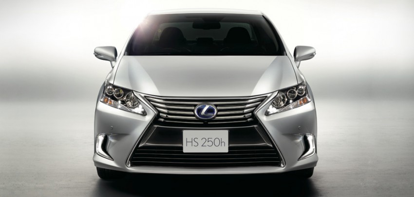 Lexus HS 250h to make comeback in Japan, new face 249532