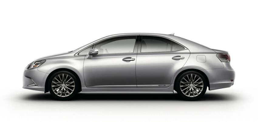 Lexus HS 250h to make comeback in Japan, new face 249528