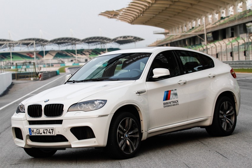 BMW M5 and M3 Coupe driven on track at the BMW M Track Experience Asia 2012, Sepang 117032