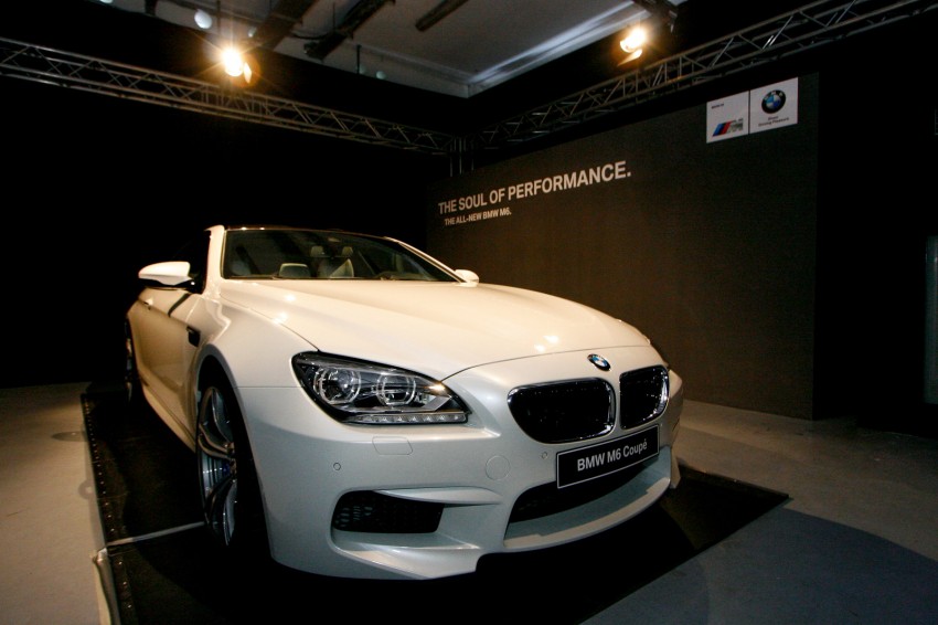 BMW M5 and M3 Coupe driven on track at the BMW M Track Experience Asia 2012, Sepang 117037