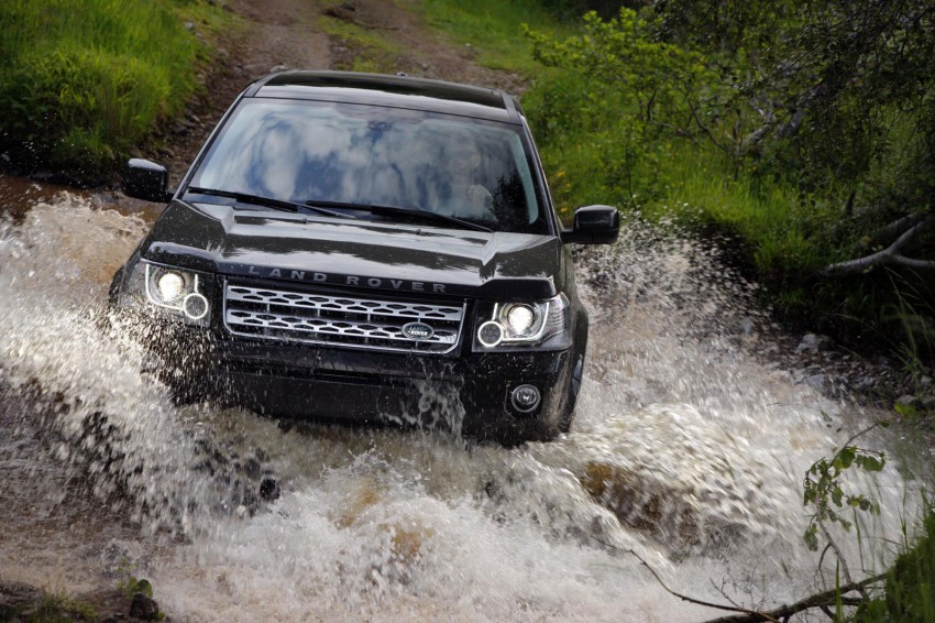 Land Rover Freelander 2 gets ‘premium overhaul’ for MY 2013 – new design and features for cabin 126615