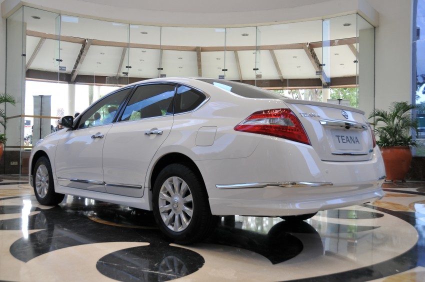2013 Nissan Teana launched – now with Blind Spot Warning System and black interior; RM173k for 2.5 V6 156346
