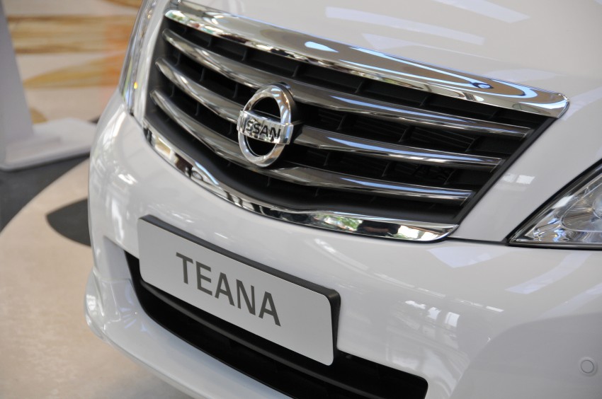 2013 Nissan Teana launched – now with Blind Spot Warning System and black interior; RM173k for 2.5 V6 156351