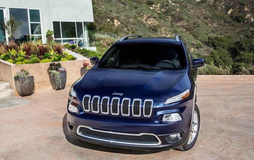 2014 Jeep Cherokee revealed with a bold new face 156840