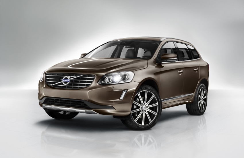 Volvo introduces comprehensive updates for the S60, V60 and XC60 – now more efficient and safer than ever 156959