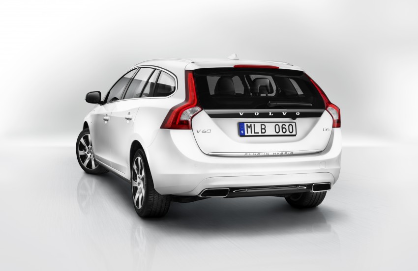 Volvo introduces comprehensive updates for the S60, V60 and XC60 – now more efficient and safer than ever 156954