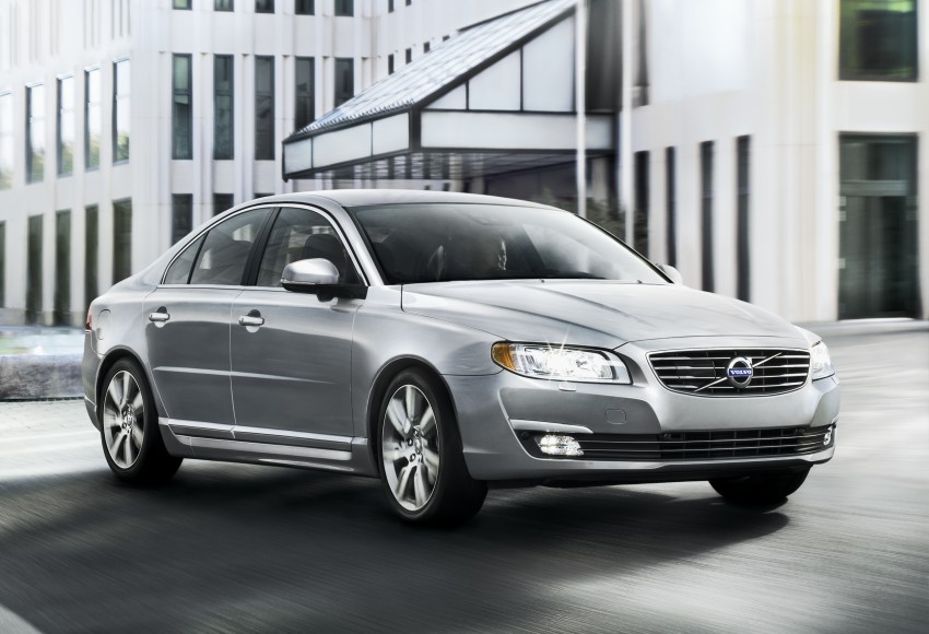 The Volvo S80, V70 and XC70 get minor facelifts too 156988
