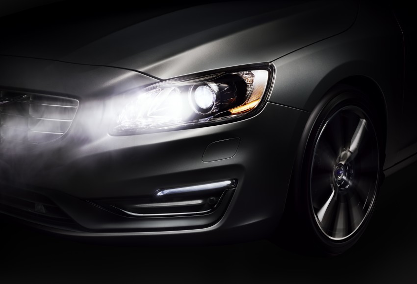 Volvo introduces comprehensive updates for the S60, V60 and XC60 – now more efficient and safer than ever 156937