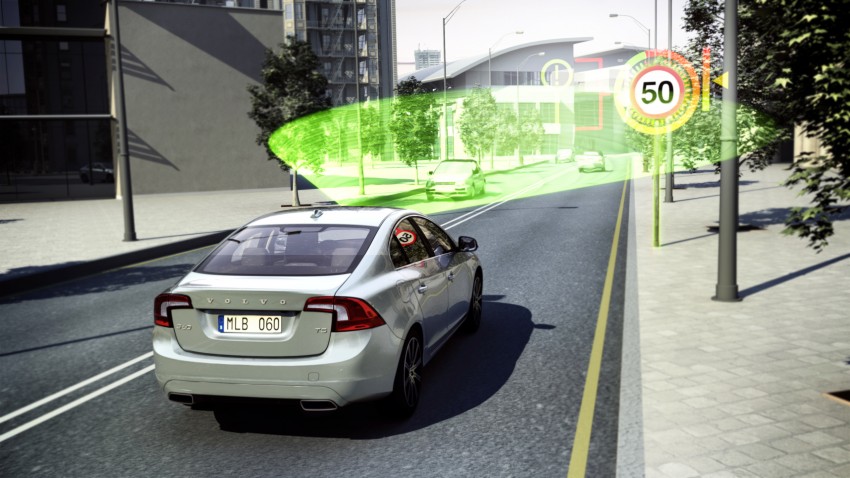 Volvo introduces comprehensive updates for the S60, V60 and XC60 – now more efficient and safer than ever 156928