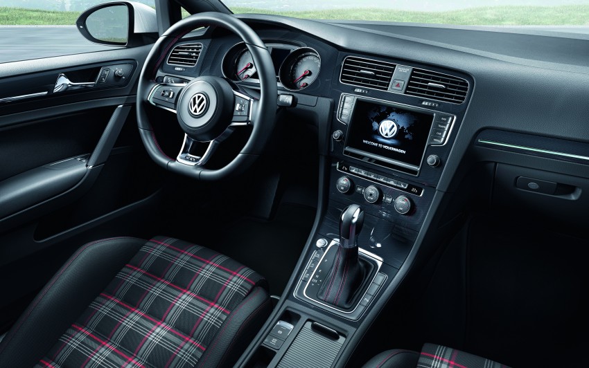 Volkswagen Golf GTI Mk7 to premiere in Geneva 157659