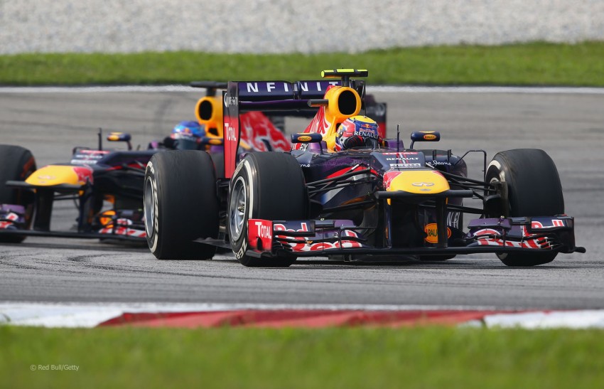 Vettel betrays Webber to win the 2013 Malaysian GP 163412