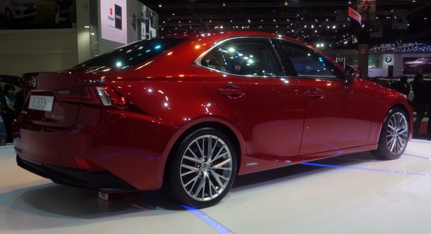 Bangkok 2013: Lexus IS 300h dazzles on the stand 164992