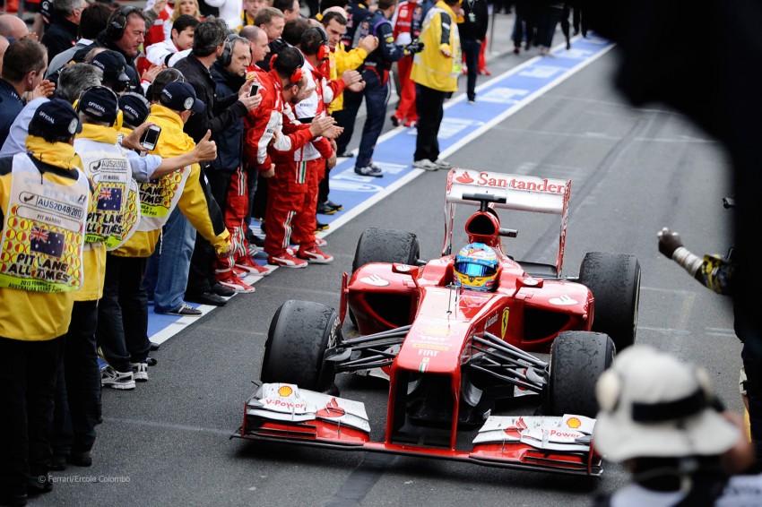 Räikkönen wins Australian GP as Vettel disappoints 162238