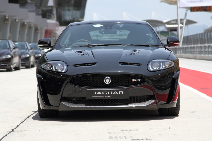 Jaguar XF and XJ with 2.0 Ti, 2.2 Td, 3.0 SC V6 engines introduced; XKR-S joins Malaysian line-up 159549