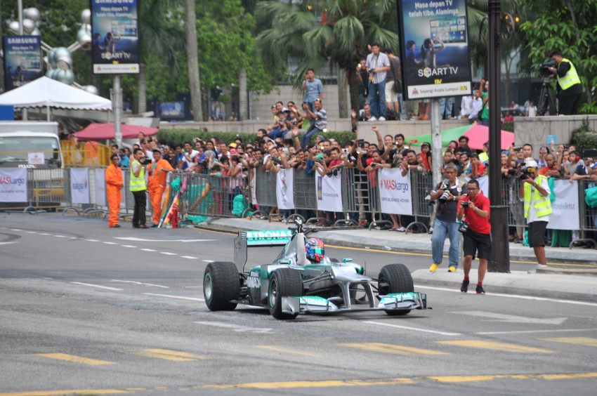 Jazeman Jaafar drives the Mercedes AMG Petronas W03 Formula 1 car around the streets of Kuala Lumpur 163040