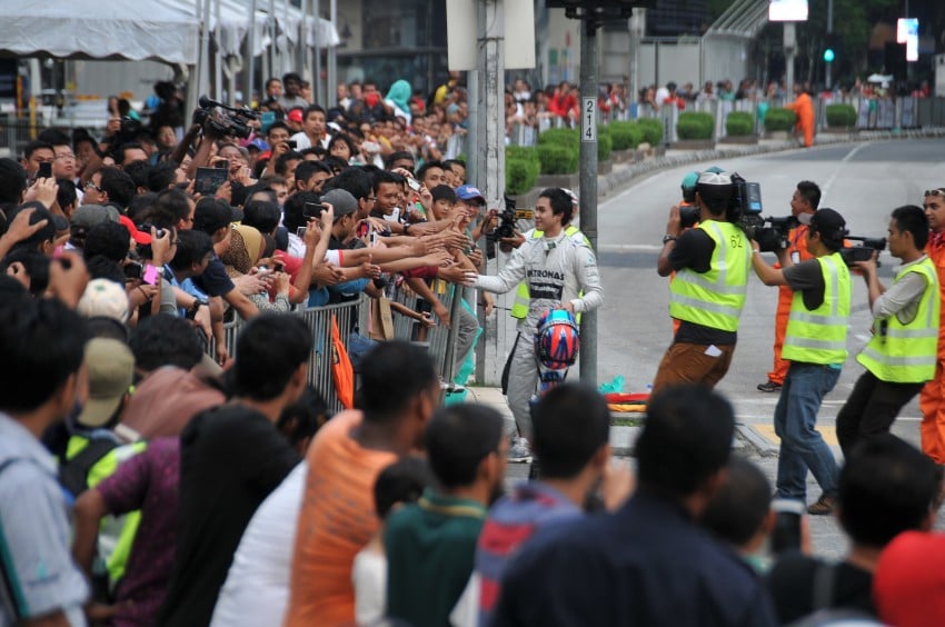 Jazeman Jaafar drives the Mercedes AMG Petronas W03 Formula 1 car around the streets of Kuala Lumpur 163043