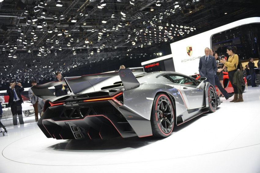 2013 Geneva Motor Show – mega live pix gallery 160080