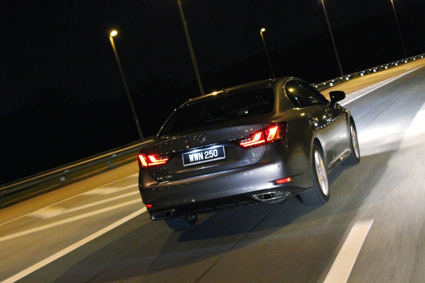 Four-way luxury sedan comparison – Audi A6 vs BMW 520i vs Infiniti M25 vs Lexus GS 250 171946