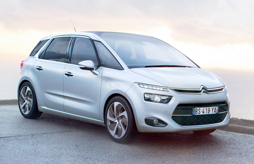 New Citroen C4 Picasso: first official images surface 165986
