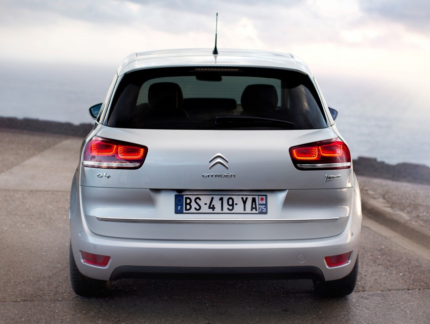 New Citroen C4 Picasso: first official images surface 165995
