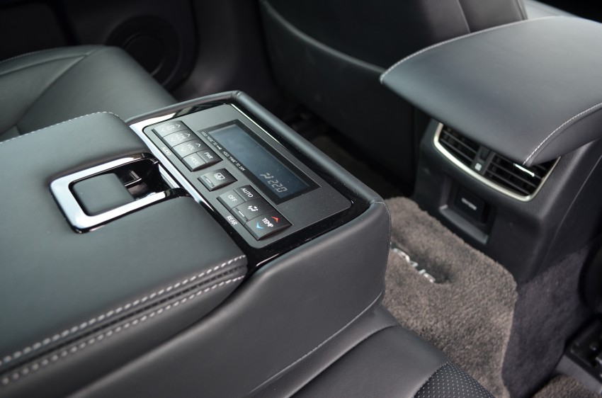 Four-way luxury sedan comparison – Audi A6 vs BMW 520i vs Infiniti M25 vs Lexus GS 250 171961