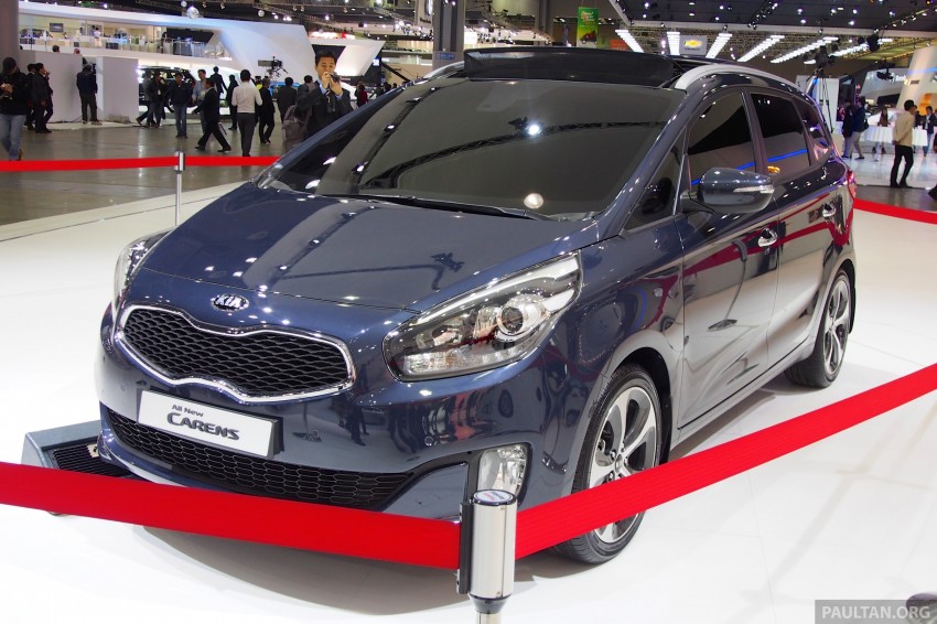 Kia Carens launched in South Korea at Seoul 2013 165859