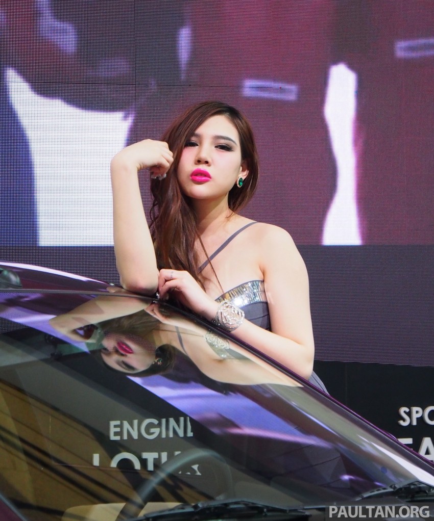 Mysterious ladies of Shanghai 2013 end our coverage 170430