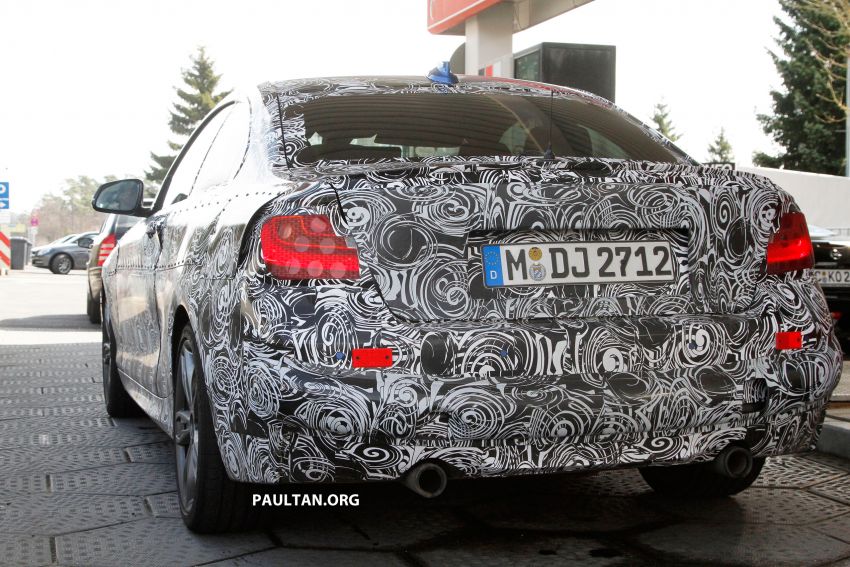 SPYSHOTS: BMW 2 Series Coupe, including interior 168821