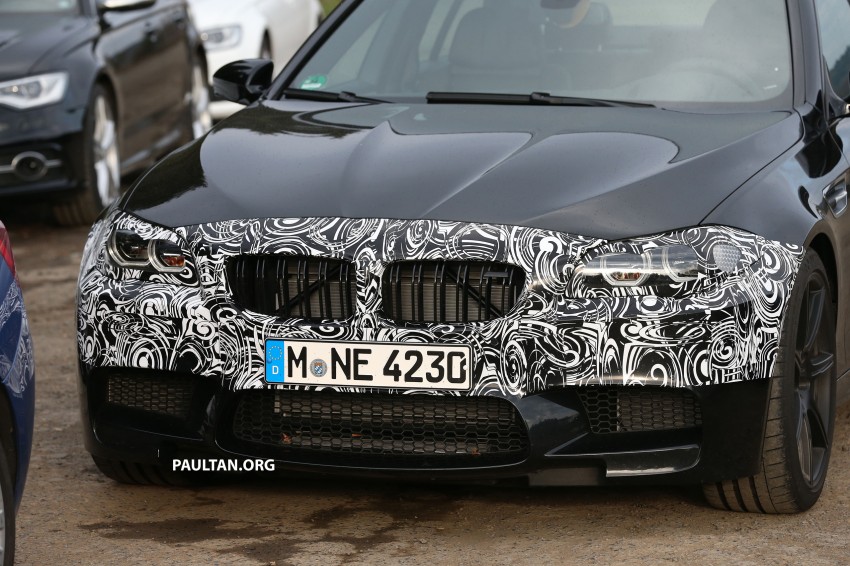 SPYSHOTS: New BMW M5 facelift shows its new eyes 168703