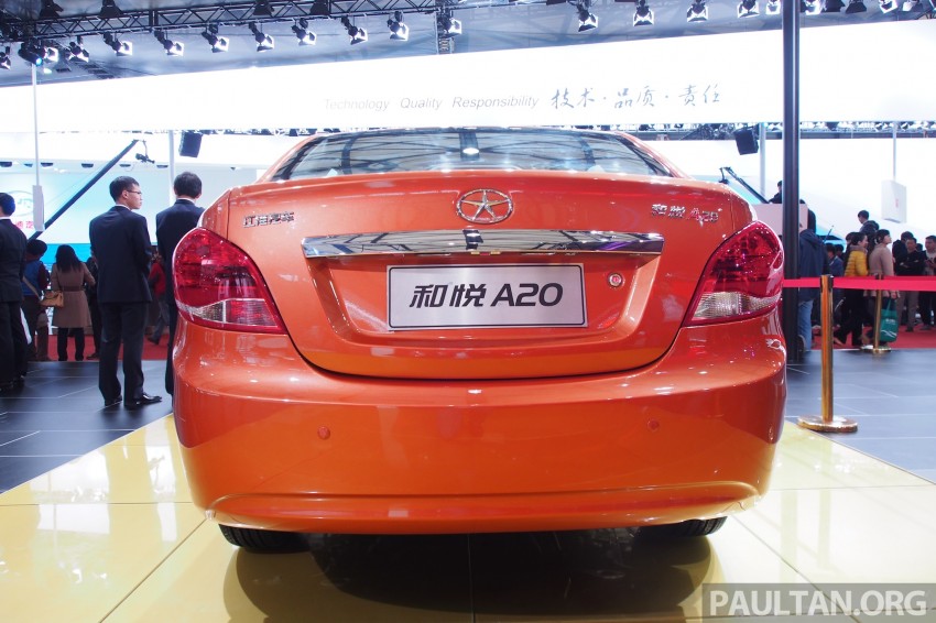 Shanghai 2013: JAC HeYue A20 sedan rolls in 171124