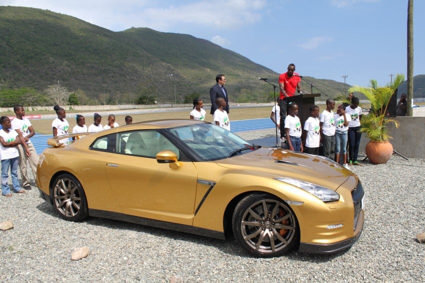Nissan GT-R Spec Bolt delivered to Usain Bolt 172874