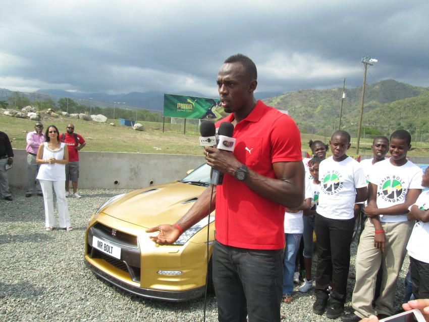 Nissan GT-R Spec Bolt delivered to Usain Bolt 172888