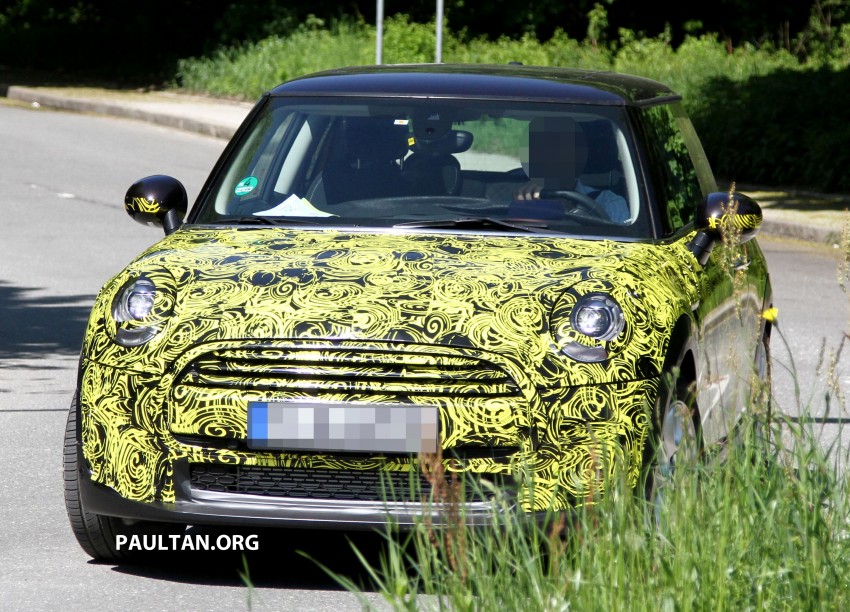 SPYSHOTS: Next MINI hatchback to grow larger again 174939