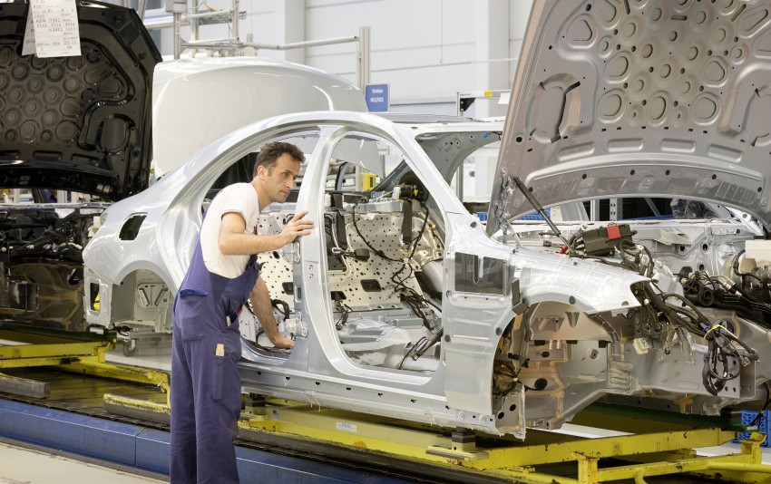 W222 Mercedes-Benz S-Class rolls off production line 180098