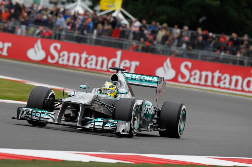 Rosberg puts Mercedes AMG Petronas on top in FP2 183873