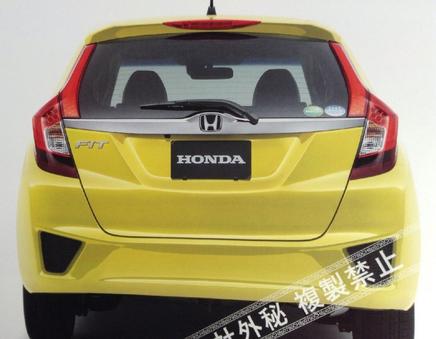 2014 Honda Jazz: first look via leaked brochure scans 183919